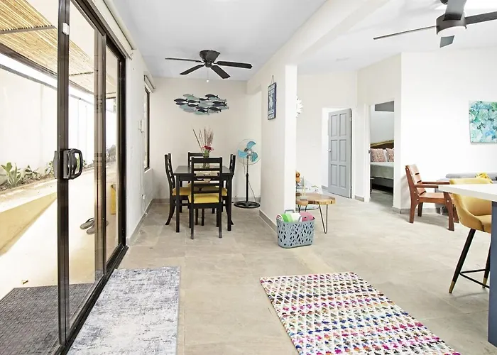 Holiday home Modern 4br Home, Pool, Parking, Walk To The Playa Flamingo
